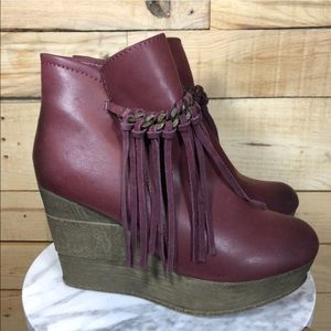 Sbicca Maroon Wedge Booties